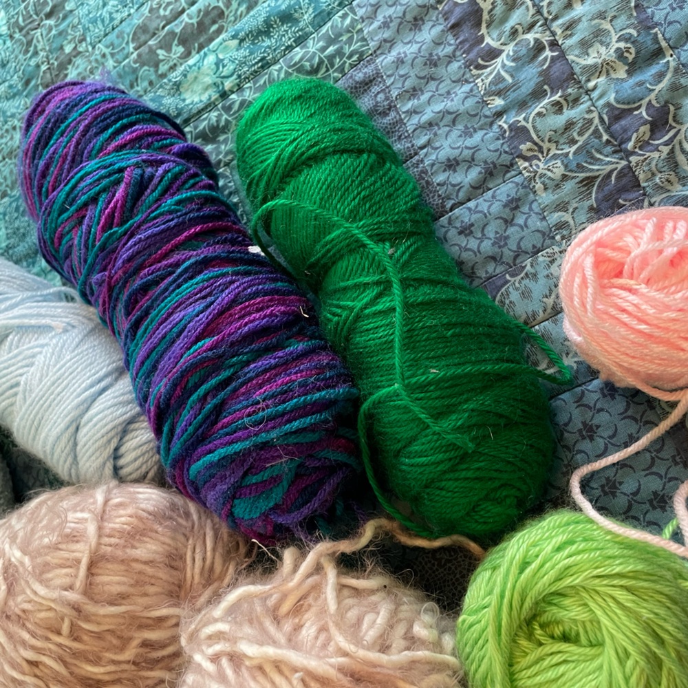 Yarn Bundle - Picture 3 of 3